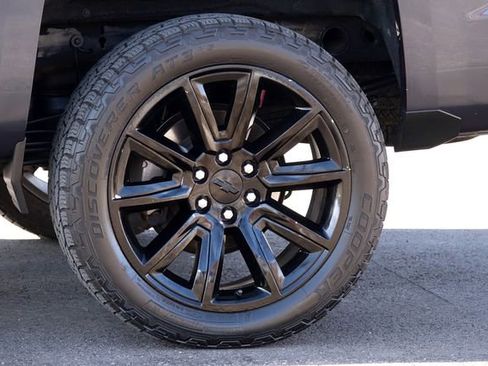 Used 2018 Chevrolet Silverado 1500 LTZ Z71 w/ Centennial Edition image 57