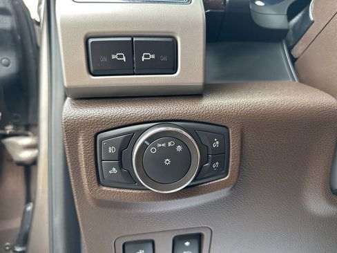 Used 2022 Ford F250 King Ranch w/ King Ranch Ultimate Package image 16