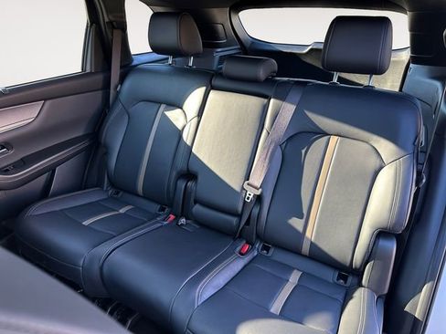 Used 2025 MAZDA CX-70 3.3 Turbo S w/ Premium Package image 13