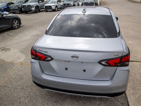 Used 2021 Nissan Versa SV image 10