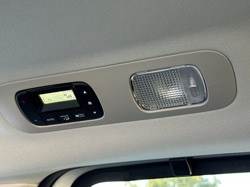 New 2026 Honda Odyssey Touring image 13