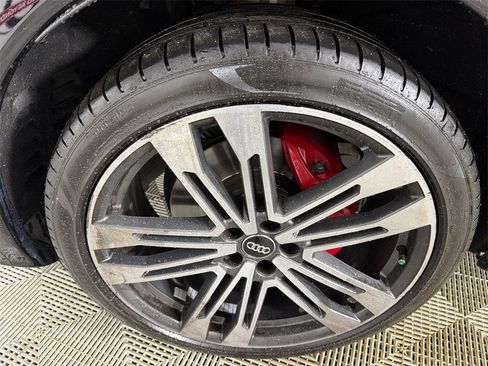 Used 2020 Audi SQ5 Prestige w/ Prestige Package image 13