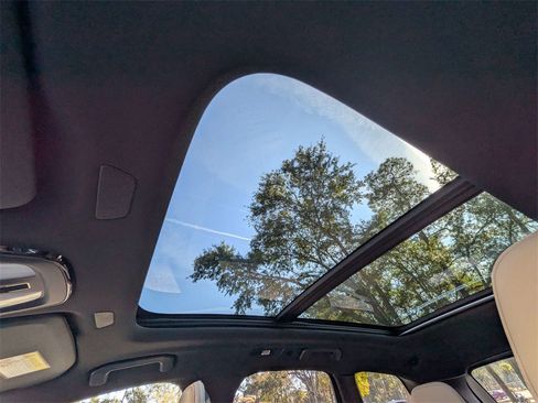 New 2026 Volvo XC60 B5 Plus w/ Protection Package Premier image 22