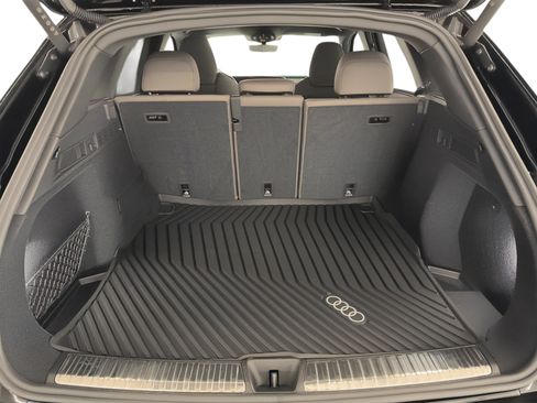 New 2025 Audi Q5 Premium Plus image 13