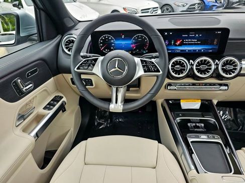 New 2026 Mercedes-Benz GLB 250 4MATIC image 31