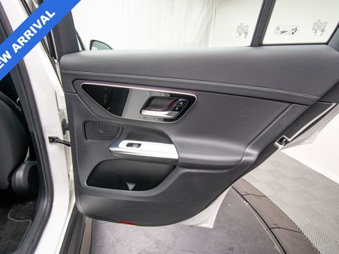Used 2025 Mercedes-Benz GLC 43 AMG 4MATIC image 37