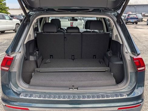Used 2019 Volkswagen Tiguan SEL FWD image 30