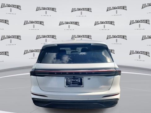 New 2026 Lincoln Nautilus Premier w/ Jet Appearance Package image 4