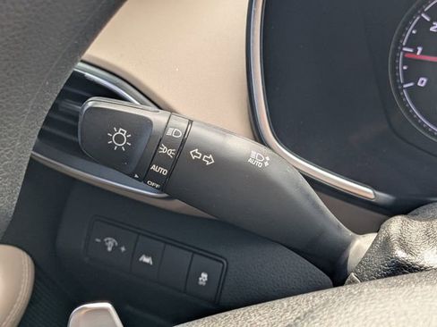 Used 2022 Hyundai Santa Fe SEL image 24