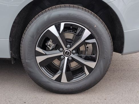 New 2026 Volvo XC60 B5 Core image 16