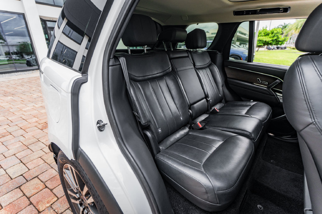 Used 2023 Land Rover Range Rover SE AWD/4WD image 40