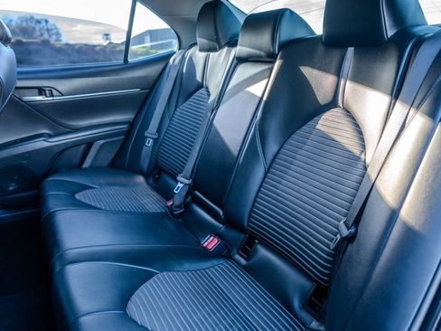 Used 2020 Toyota Camry SE image 28