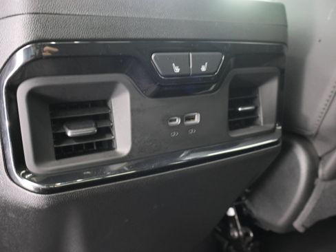 Used 2025 GMC Sierra 2500 AT4 w/ AT4 Premium Plus Package AWD/4WD image 44