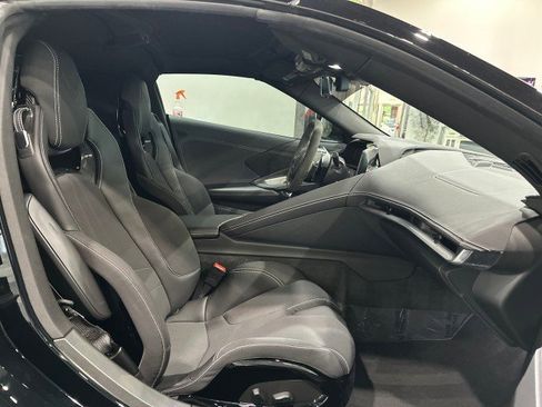 Used 2025 Chevrolet Corvette Z06 RWD image 41