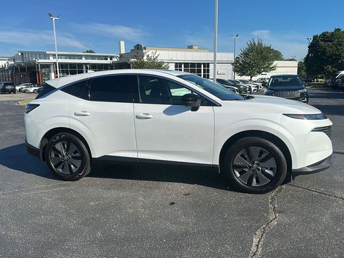 Used 2025 Nissan Murano SL w/ Cargo Package AWD/4WD image 2
