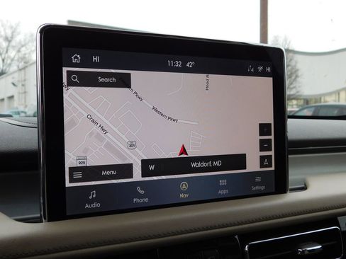 Used 2022 Lincoln Aviator AWD w/ Premium Package image 19