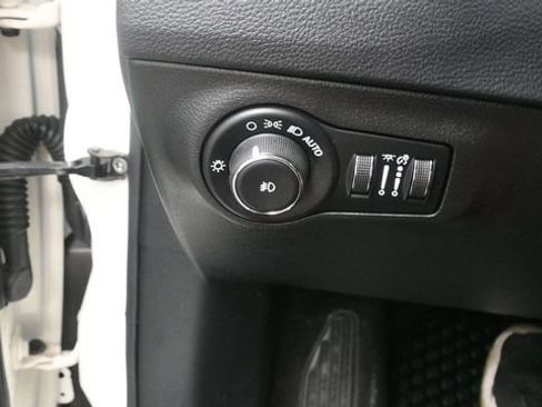 Used 2020 Jeep Compass Latitude w/ Popular Equipment Group AWD/4WD image 21