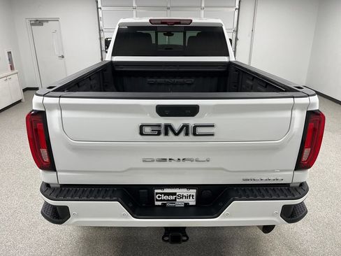 Used 2021 GMC Sierra 3500 Denali w/ Denali Ultimate Package AWD/4WD image 8