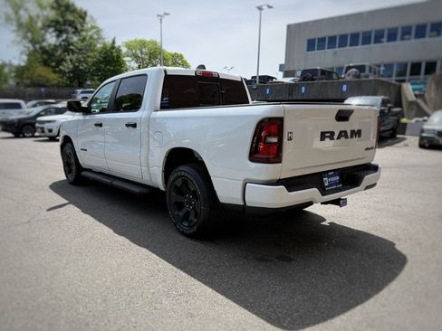 New 2026 RAM 1500 Express AWD/4WD image 12