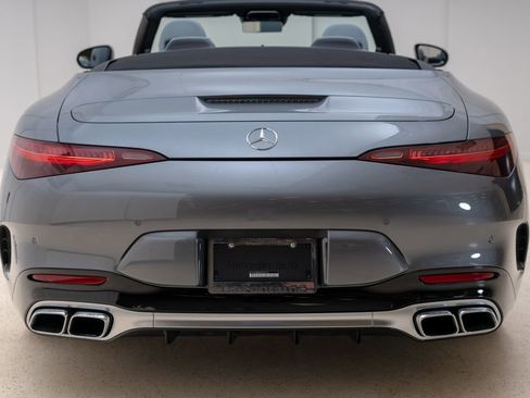 Used 2022 Mercedes-Benz SL 63 AMG 4MATIC image 12