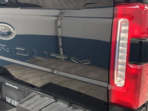 Used 2025 Ford F250 Lariat w/ Lariat Ultimate Package AWD/4WD image 42