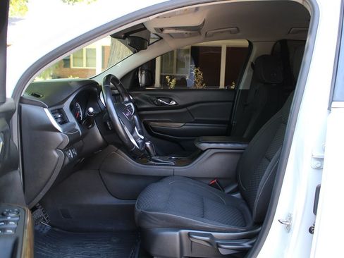 Used 2018 GMC Acadia SLE FWD image 8