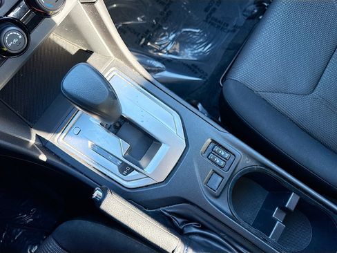 Used 2018 Subaru Impreza 2.0i Premium image 28