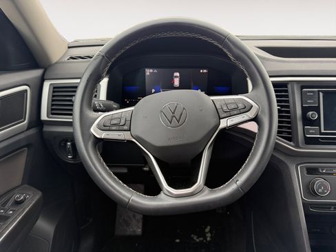 Used 2022 Volkswagen Atlas SE image 12