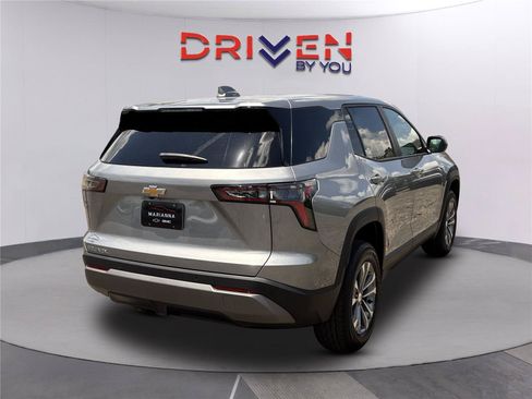 New 2026 Chevrolet Equinox LT FWD image 4