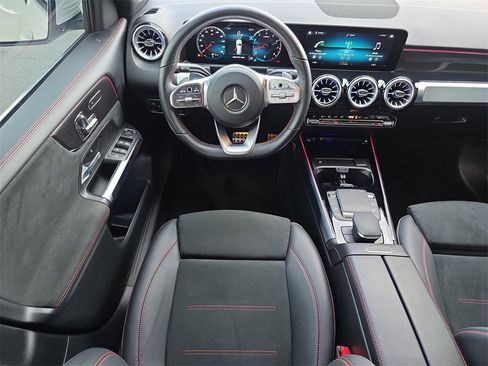 Used 2022 Mercedes-Benz GLB 35 AMG 4MATIC image 12