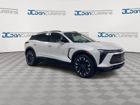 New 2025 Chevrolet Blazer EV RS RWD image 2