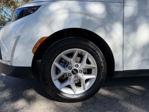 Used 2025 Kia Soul LX w/ LX Technology Package image 23
