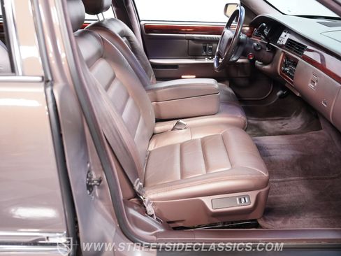 Used 1995 Cadillac De Ville Sedan FWD image 39