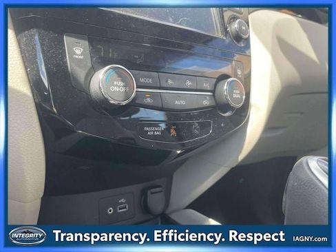 Used 2020 Nissan Rogue Sport SV w/ All-Weather Package AWD/4WD image 29