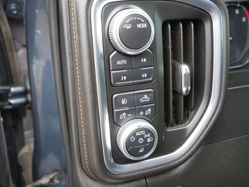 Used 2020 GMC Sierra 3500 AT4 w/ AT4 Premium Package AWD/4WD image 18