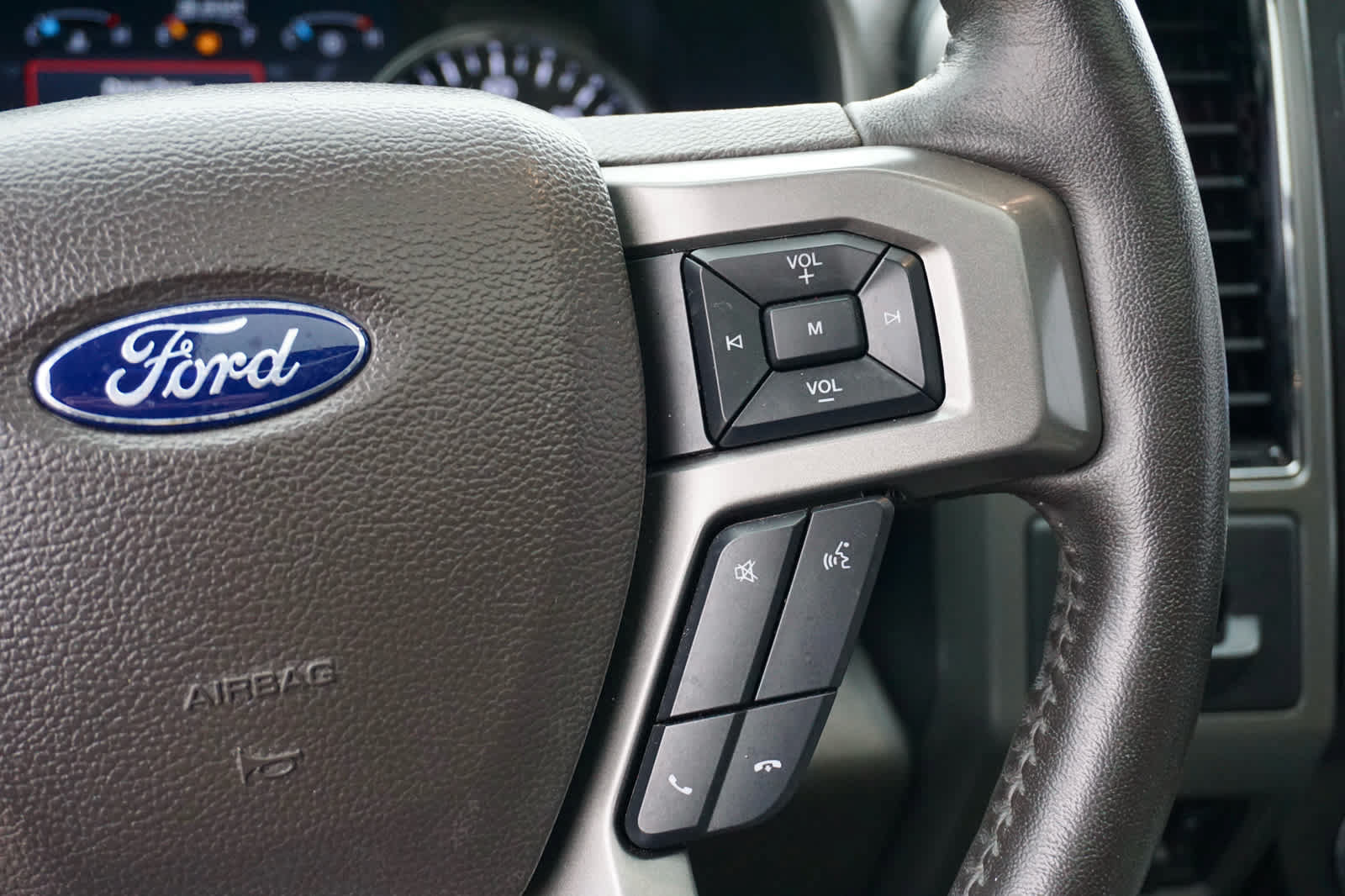 Used 2021 Ford Expedition XLT AWD/4WD image 22