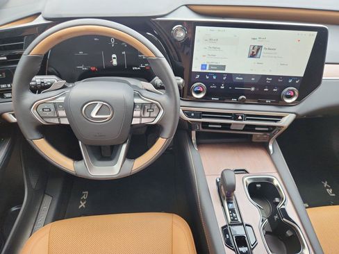 Used 2026 Lexus RX 350 Premium w/ Accessory Package (Z1) FWD image 11
