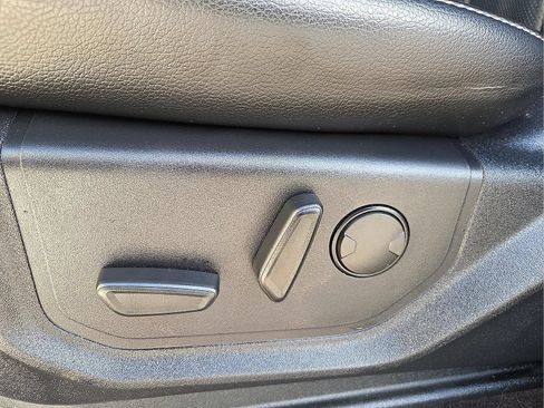 Used 2019 Ford F150 Lariat AWD/4WD image 15