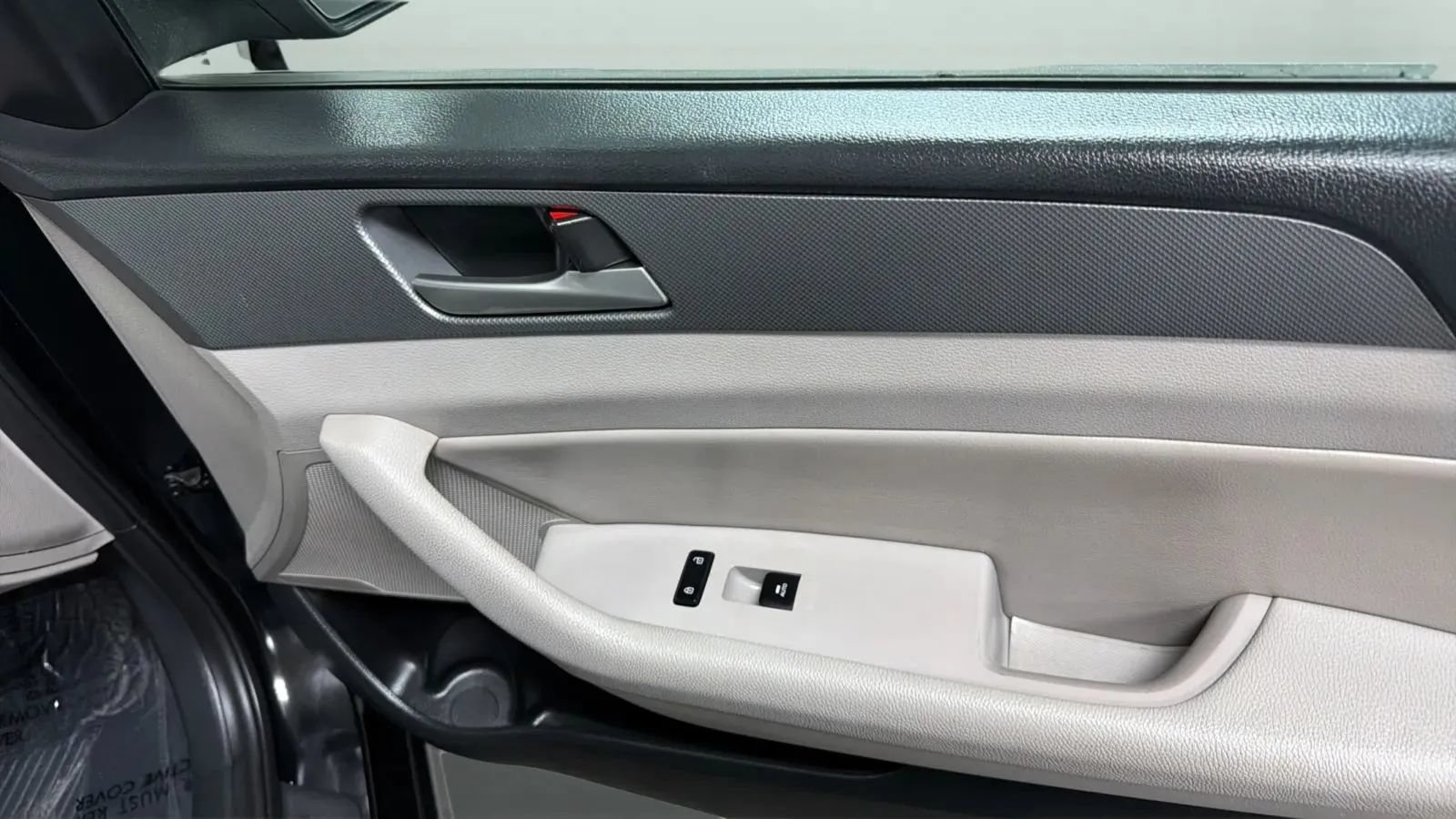 Used 2019 Hyundai Sonata SEL w/ Tech Package 02 FWD image 19