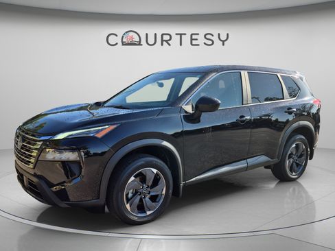 Certified 2026 Nissan Rogue SV FWD image 1