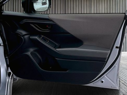 Used 2024 Subaru Crosstrek 2.0i Premium image 24