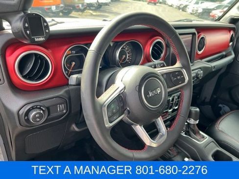 Used 2023 Jeep Gladiator Rubicon w/ LED Lighting Group AWD/4WD image 19