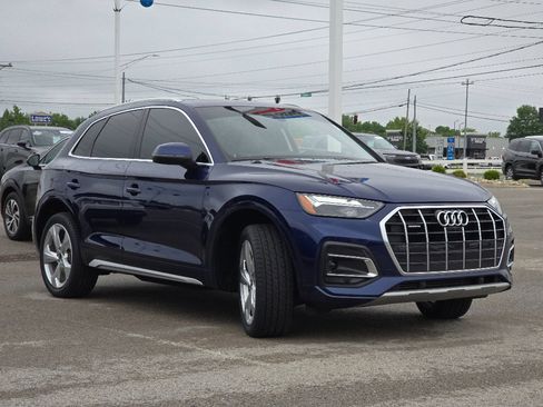 Used 2021 Audi Q5 2.0T Premium Plus w/ Premium Plus Package AWD/4WD image 6