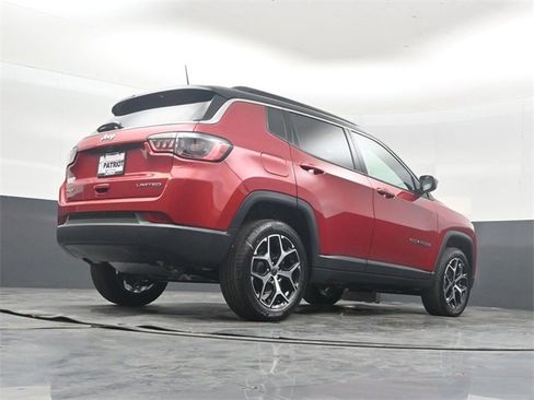 New 2026 Jeep Compass Limited image 39