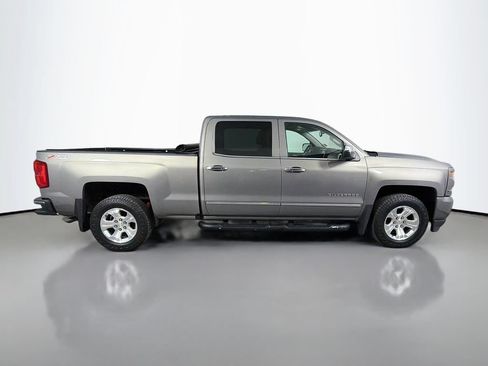 Used 2017 Chevrolet Silverado 1500 LTZ Z71 w/ LTZ Plus Package AWD/4WD image 5