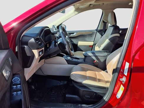 Used 2020 Ford Escape Titanium w/ Titanium Premium Package 2.0 image 29