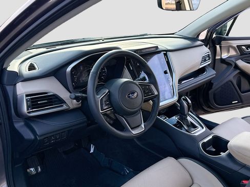 Used 2021 Subaru Outback Limited w/ Popular Package #2 image 4