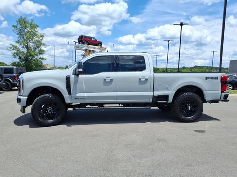 Certified 2025 Ford F250 Lariat w/ Black Appearance Package AWD/4WD image 6