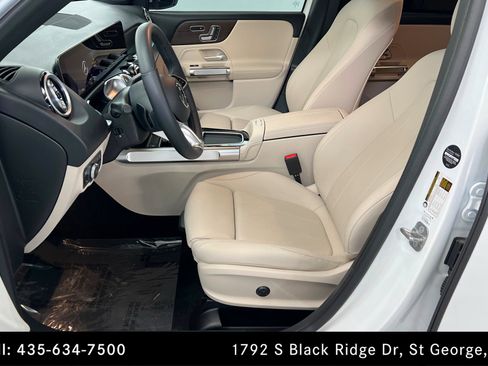 Certified 2025 Mercedes-Benz GLB 250 4MATIC image 17