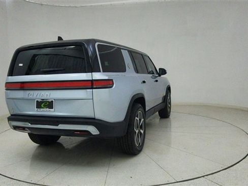 Used 2023 Rivian R1S Adventure image 72